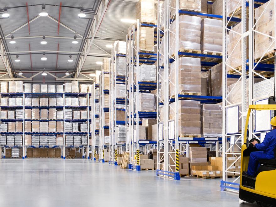 LIDL Logistikzentrum Herne Industrieboden Großflächiger Industrieboden im LIDL Logistikzentrum Herne zur Nutzung als Logistikfläche.