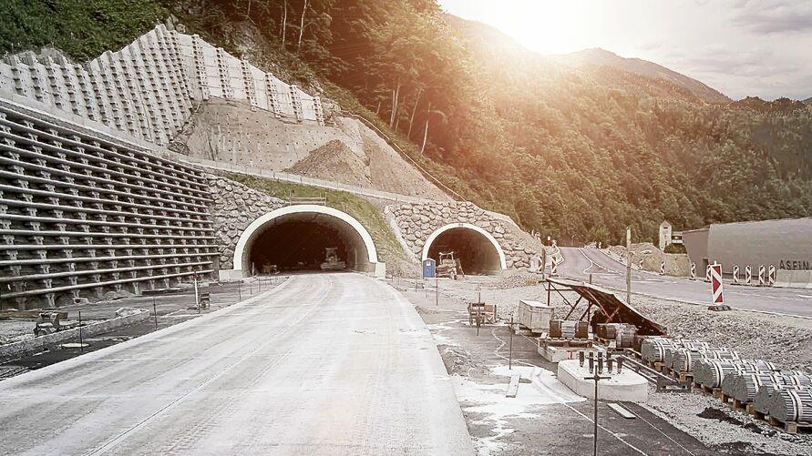 Tunnel chain S35 Mixnitz shotcrete Tunnel structure on S35 near Mixnitz with inner lining and shotcrete.